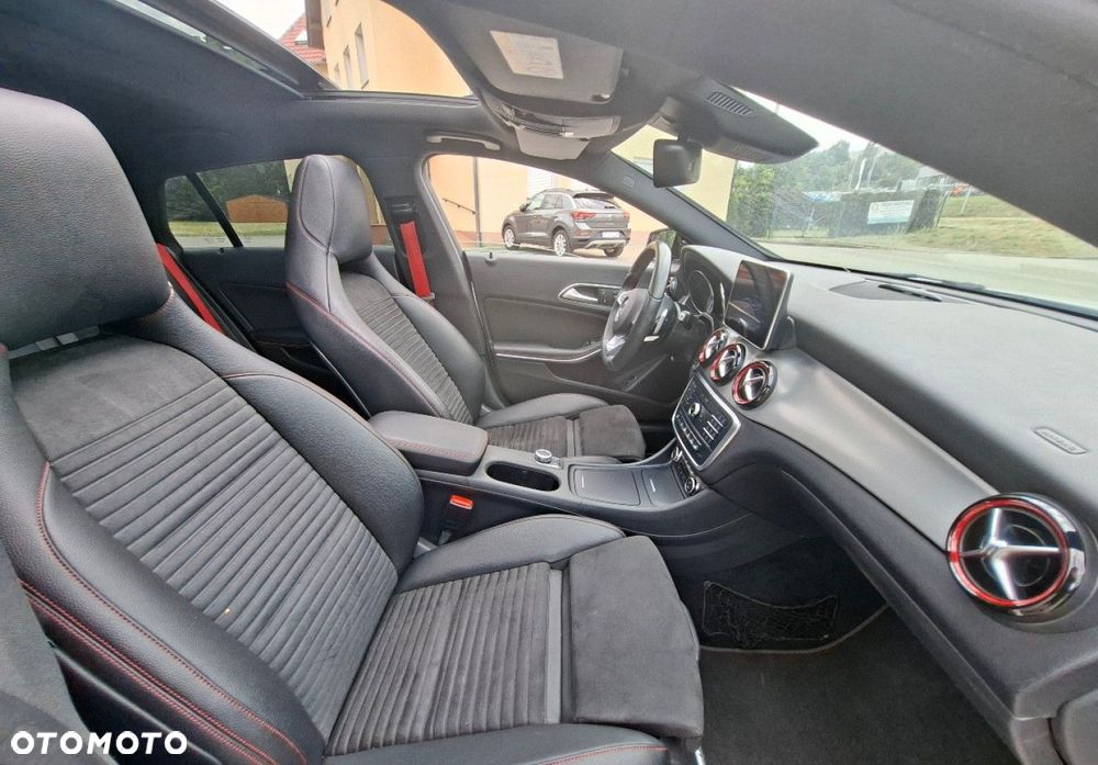 Mercedes-Benz CLA - 18