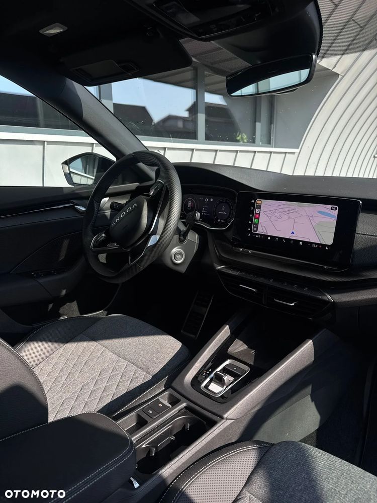 Skoda Octavia 2.0 TDI Sportline DSG - 11