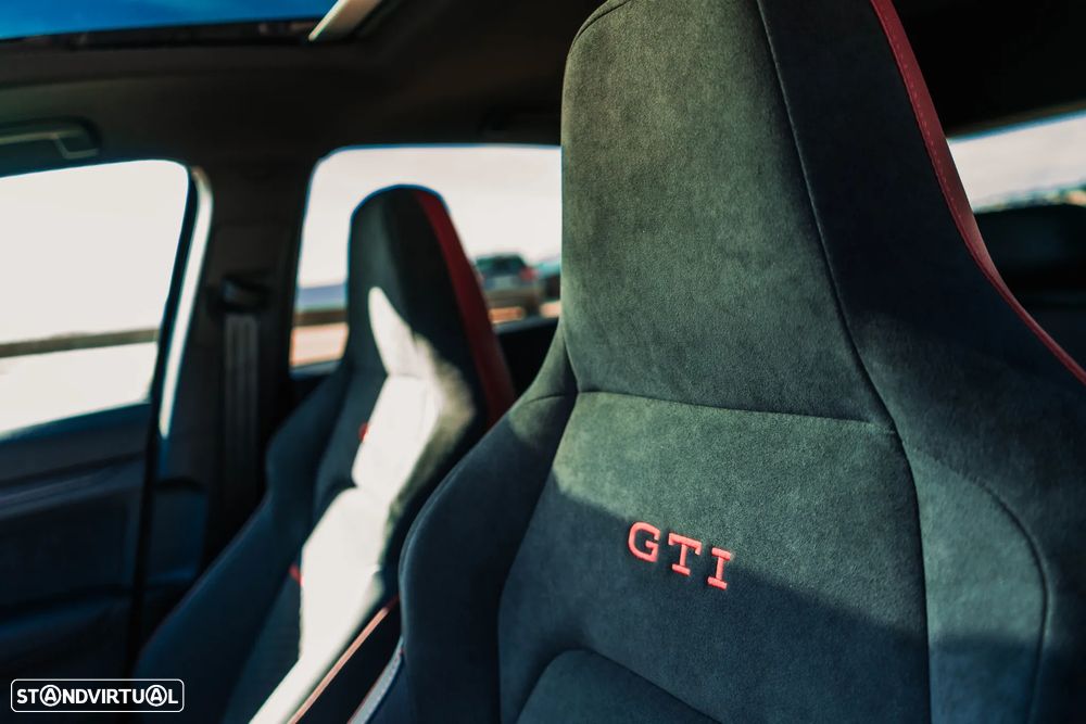 VW Golf 2.0 TSI GTI Clubsport DSG - 23