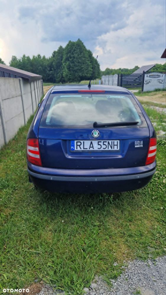 Skoda Fabia 1.4 16V Ambiente + - 4