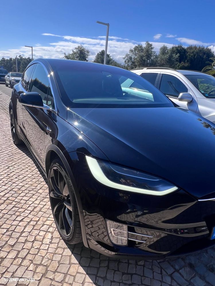 Tesla Model X 100D - 3