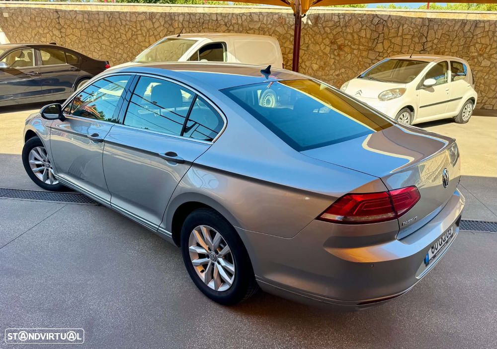 VW Passat 2.0 TDI Confortline - 6