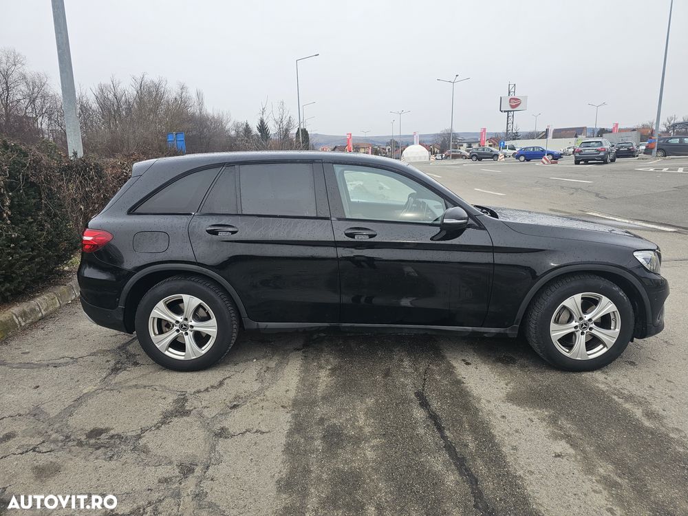 Mercedes-Benz GLC - 8