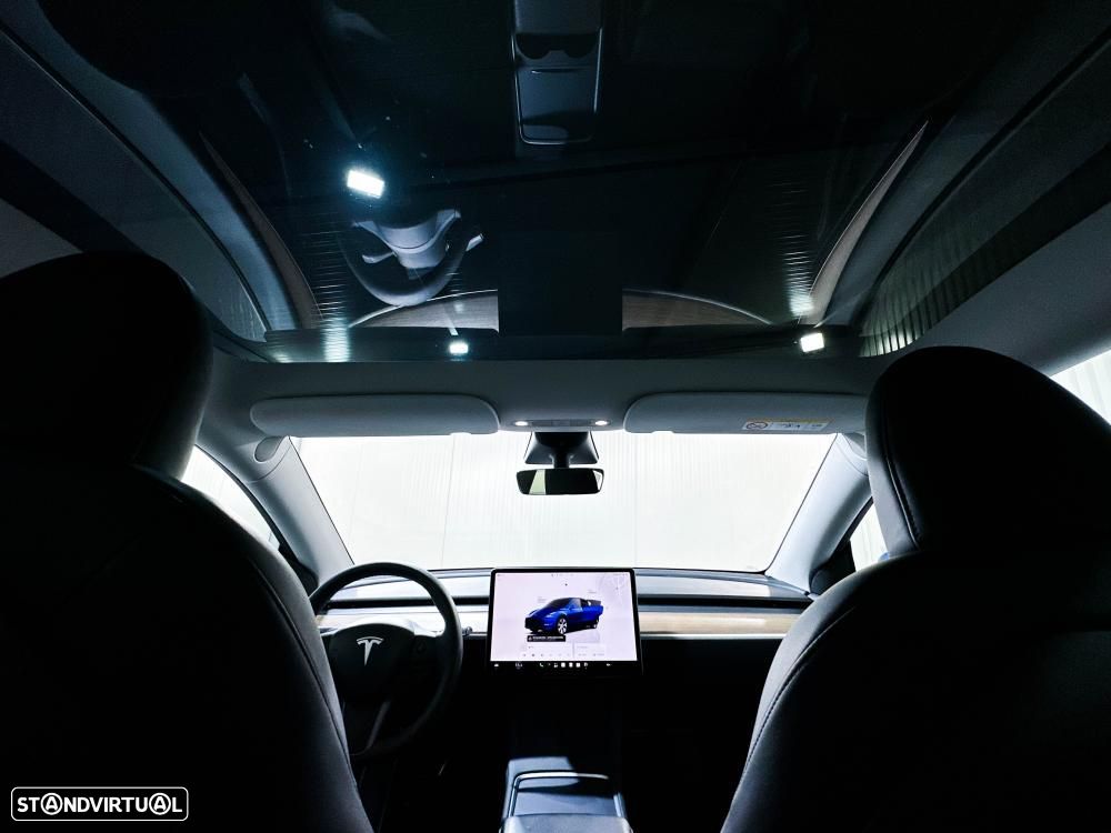 Tesla Model Y Long Range Dual Motor AWD - 20