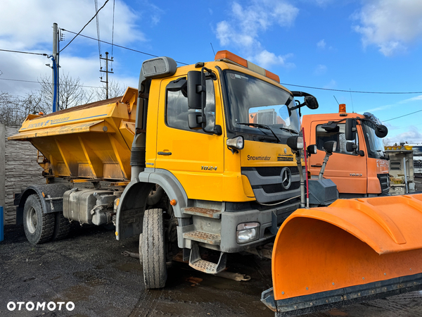 Mercedes-Benz AXOR 1824