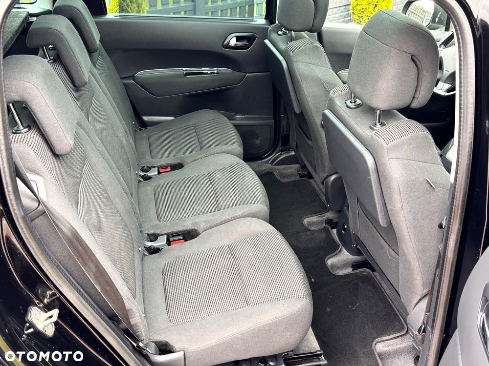 Peugeot 5008 - 30