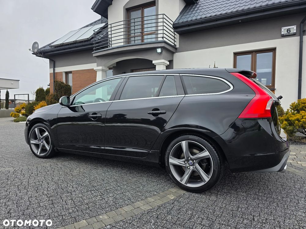 Volvo V60 D4 Geartronic Summum - 14