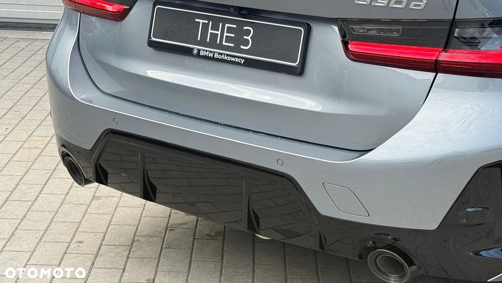 BMW Seria 3 330d xDrive mHEV M Sport - 12