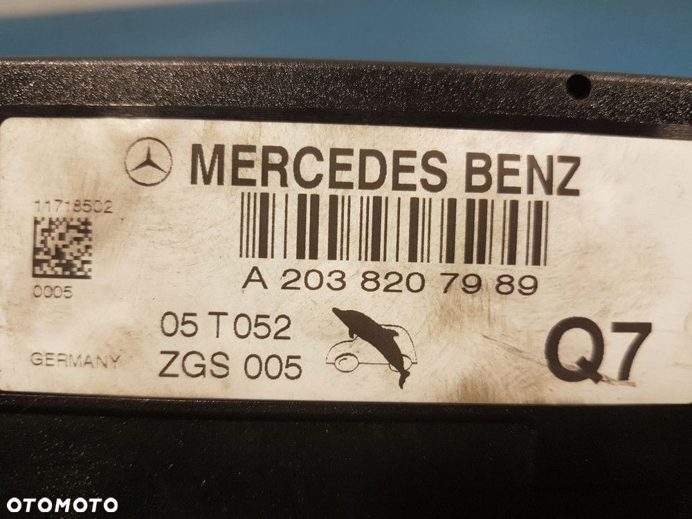 MERCEDES-BENZ C 200 CDI W203 WZMACNIACZ ANTENOWY A2038207989 - 6