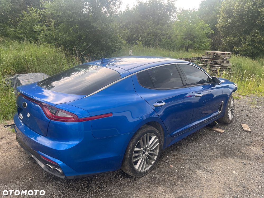 Kia Stinger 2.0 T-GDI GT Line - 8