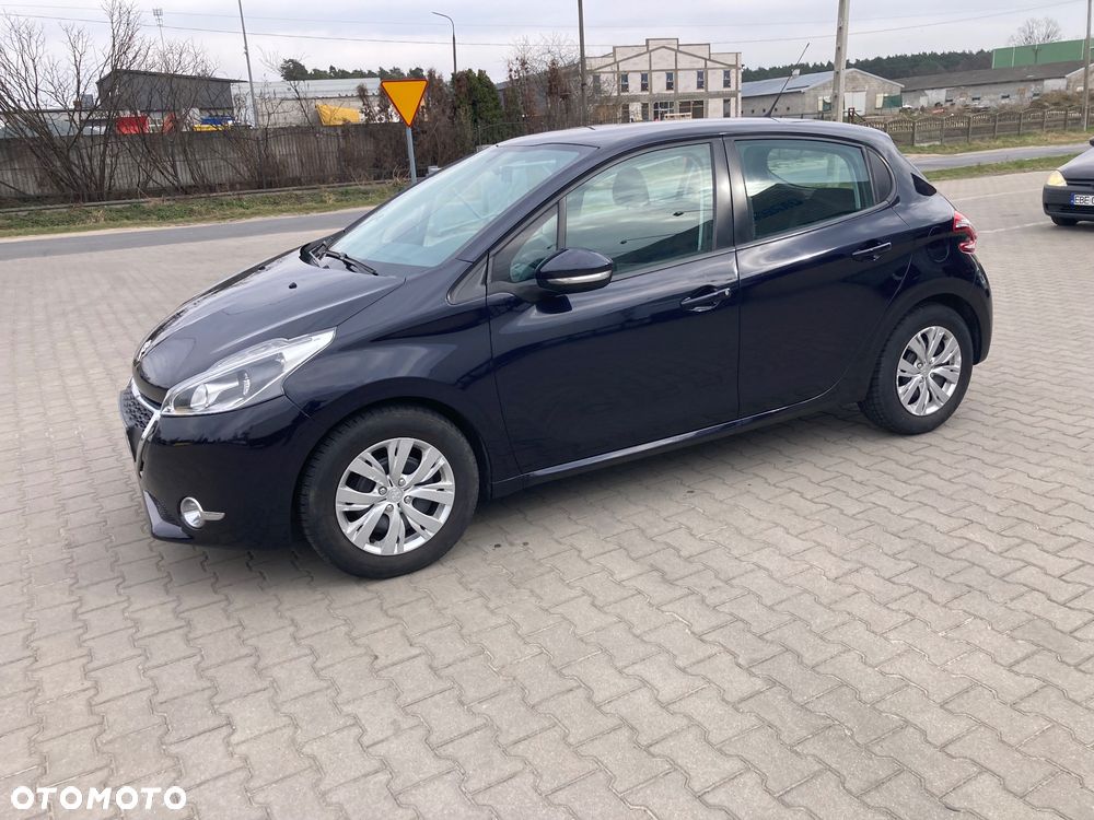 Peugeot 208 1.2 PureTech Style - 1