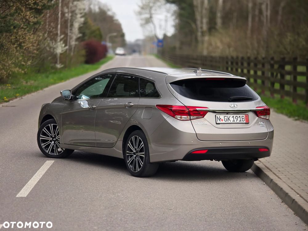 Hyundai i40 Kombi blue 1.7 CRDi DCT Premium - 3