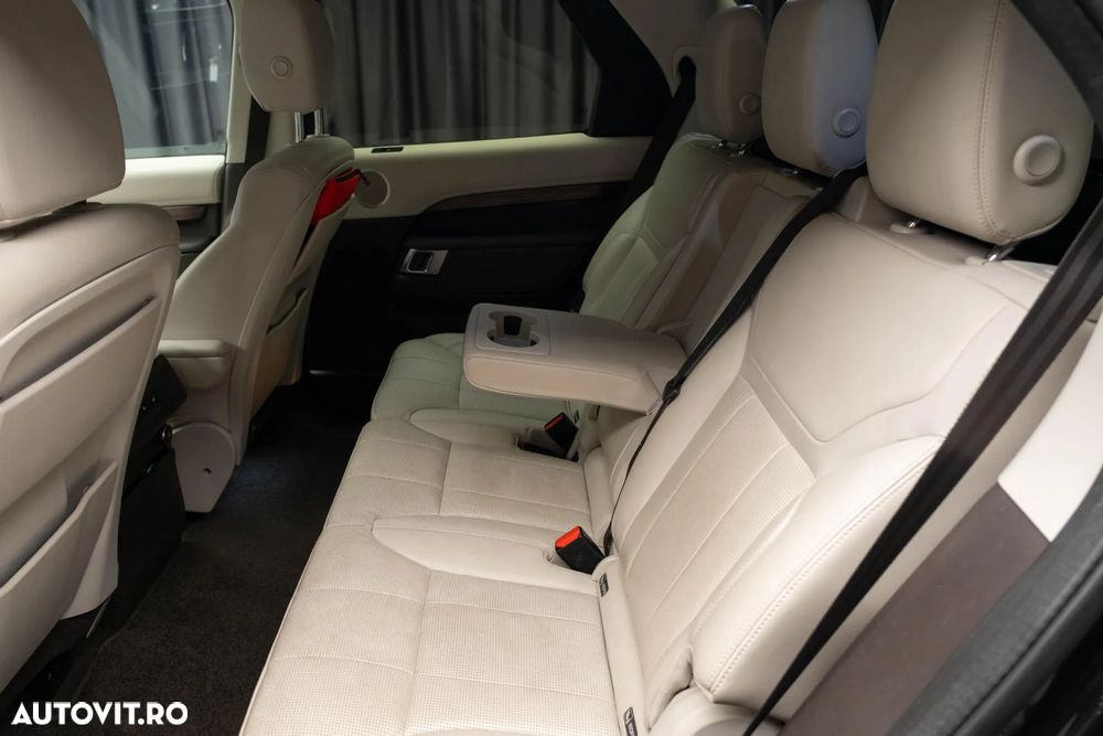 Land Rover Discovery 3.0 L SD6 HSE Luxury - 30