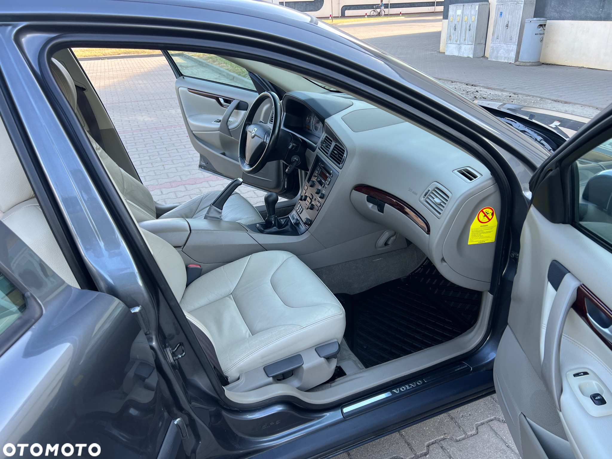 Volvo S60 2.4D - 23