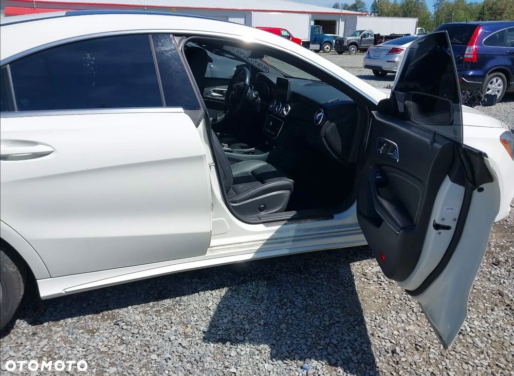 Mercedes-Benz CLA - 8