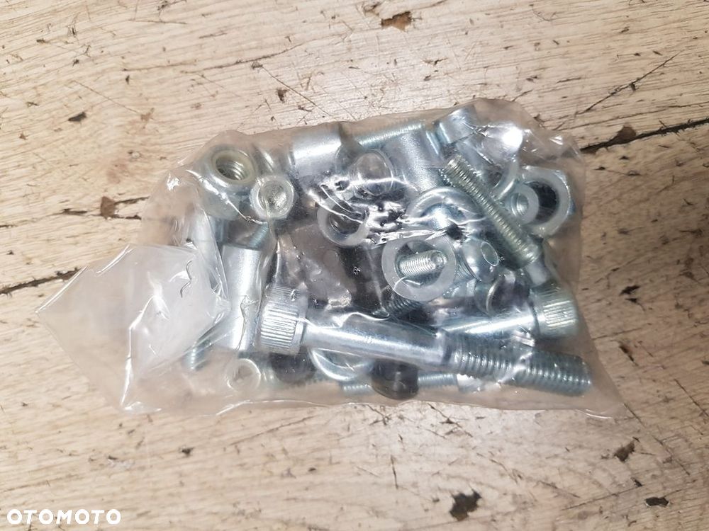 Stelaż pod kufer centralny bagażnik Suzuki Burgman AN400 K3  990D0-15G00-060 - 5