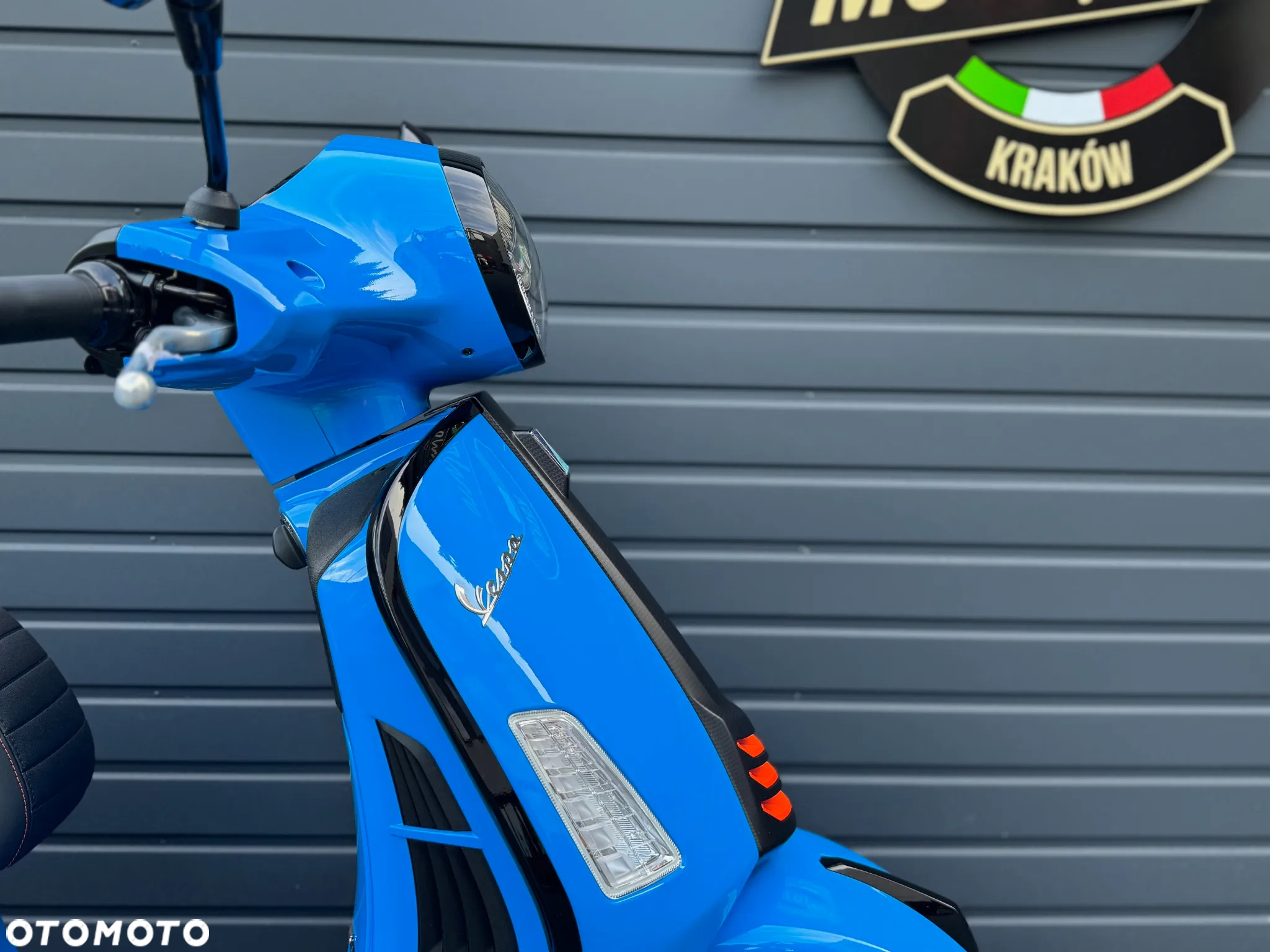 Vespa GTS - 8