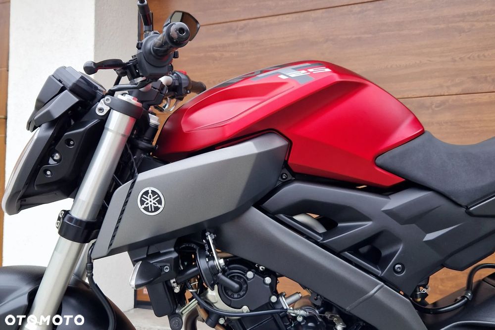 Yamaha MT - 21