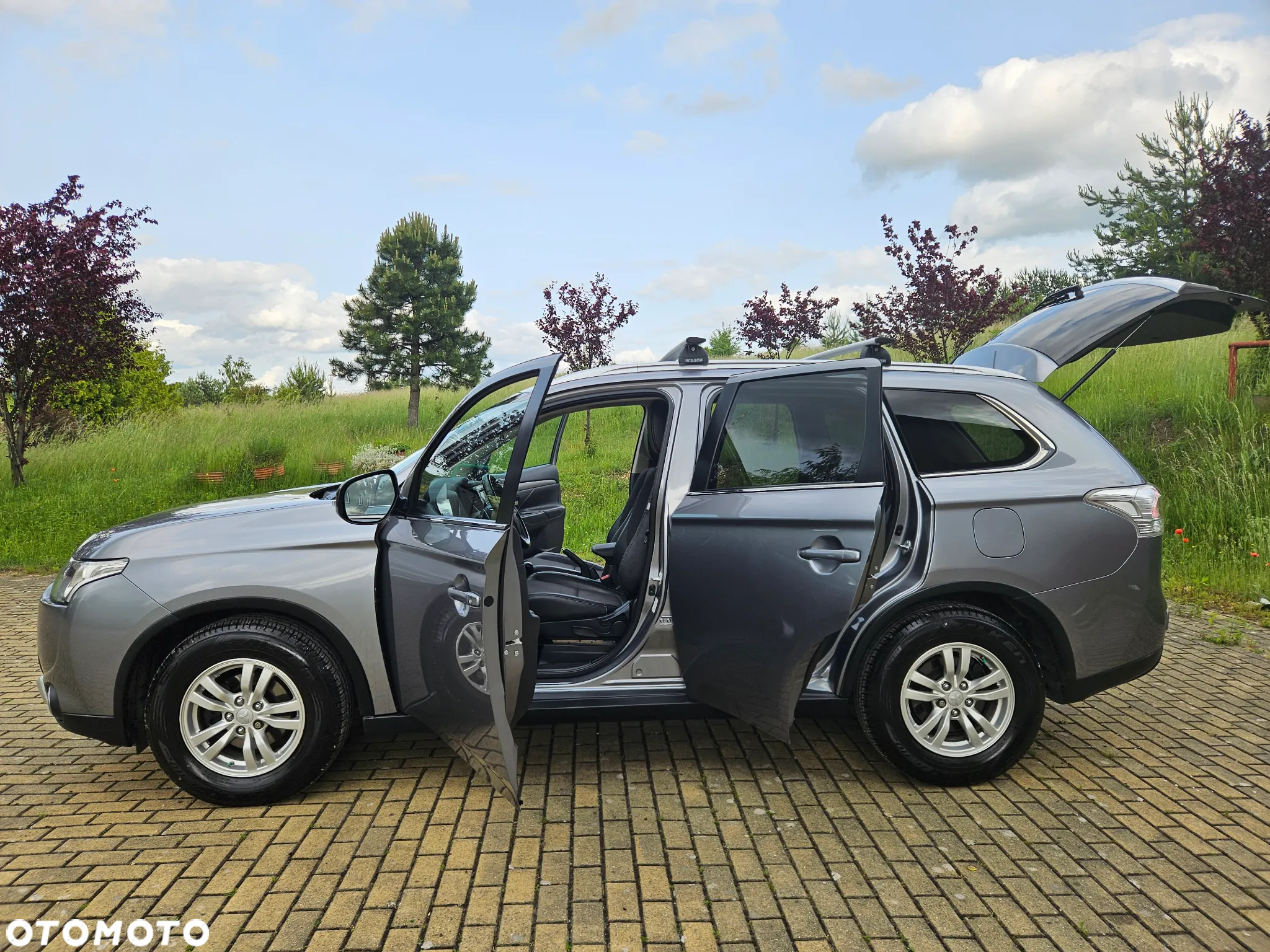 Mitsubishi Outlander 2.0 Intense CVT - 35