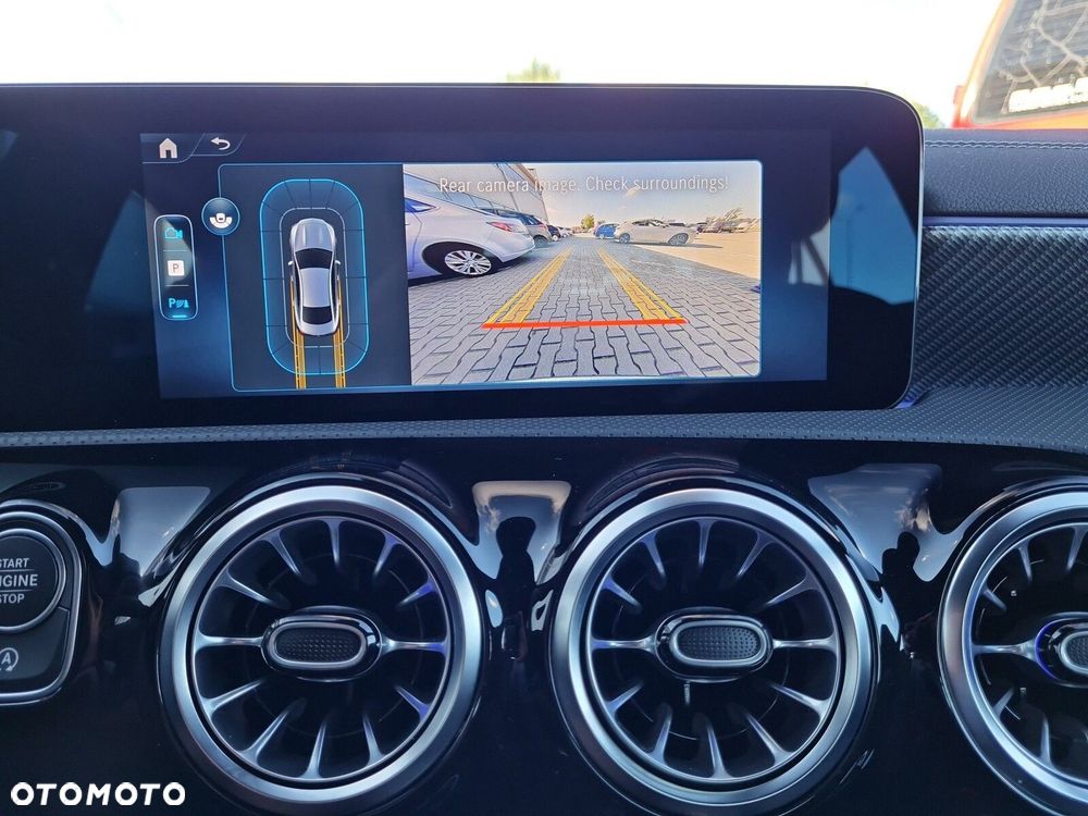 Mercedes-Benz CLA 180 Progressive 7G-DCT - 25
