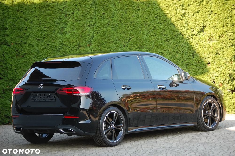 Mercedes-Benz Klasa B 200 d AMG Line 8G-DCT - 4