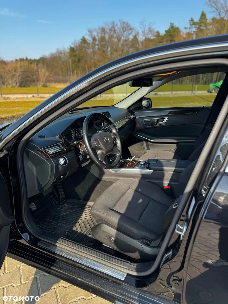 Mercedes-Benz Klasa E 300 BlueTec Hybrid - 7