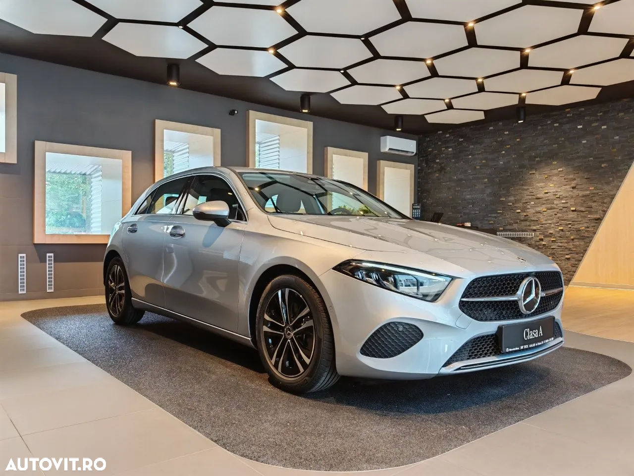 Mercedes-Benz A 180 MHEV 7G-DCT - 3