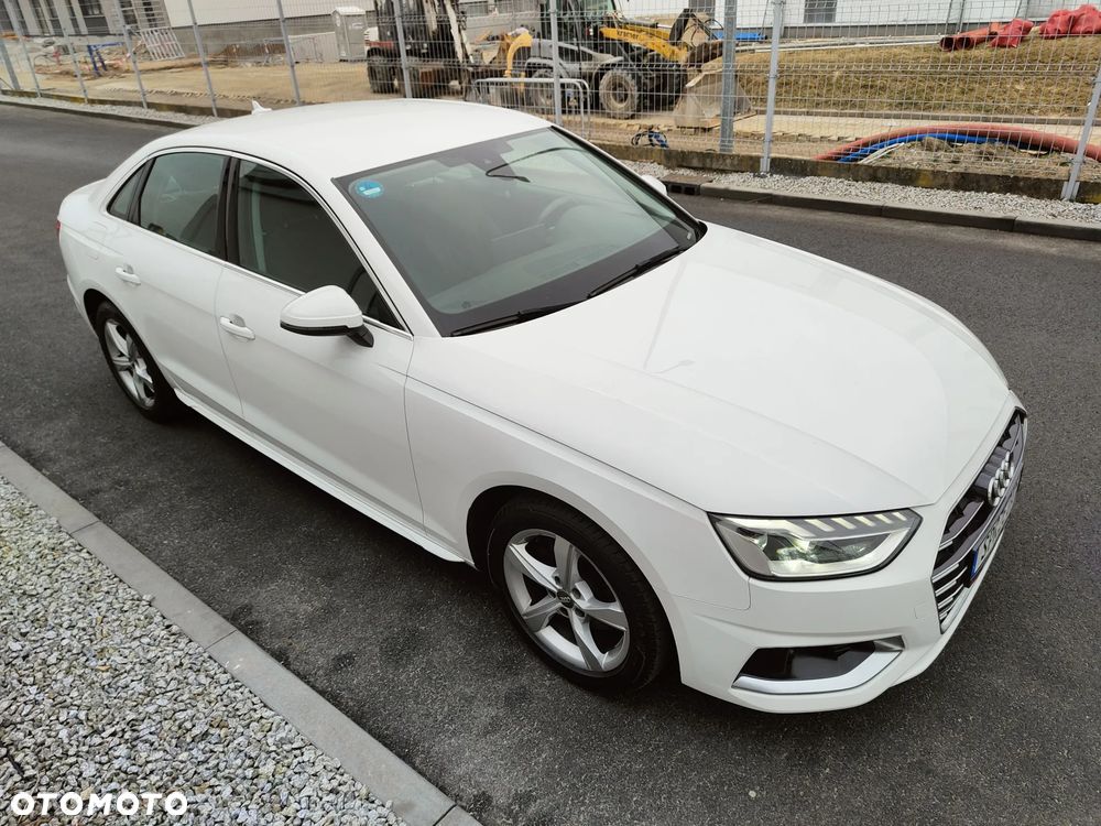 Audi A4 Limousine 35 TFSI S tronic sport - 11