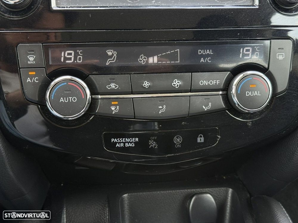Nissan Qashqai 1.5 dCi N-Connecta - 12