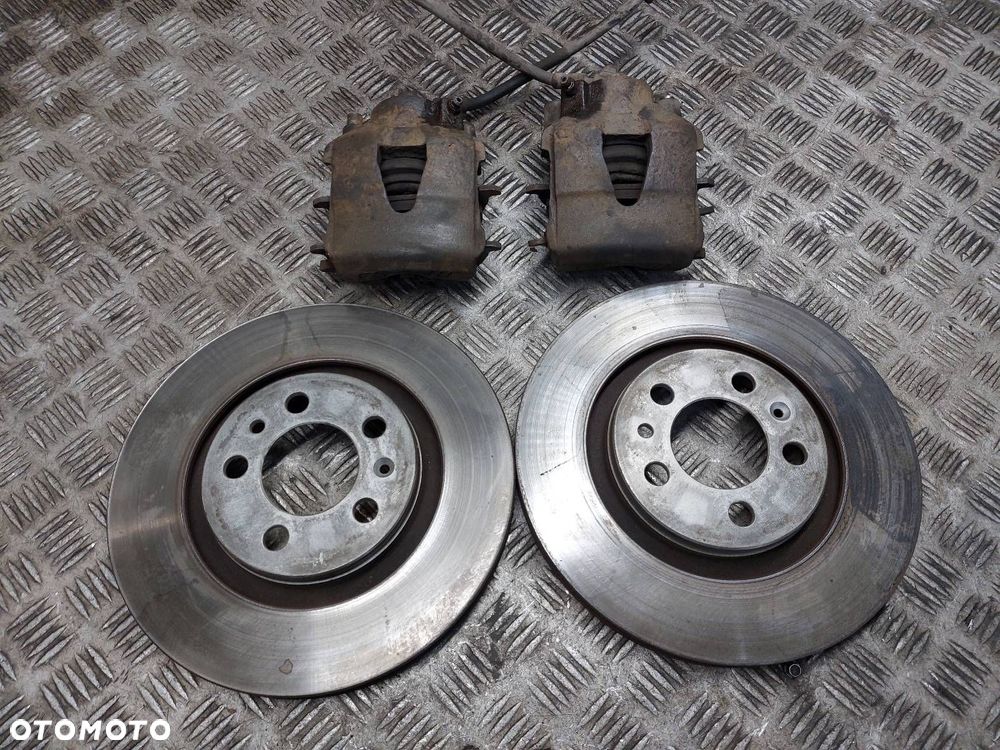 TARCZE HAMULCOWE PRZÓD + KLOCKI + ZACISKI VOLKSWAGEN GOLF IV 1.9 TDI - 1