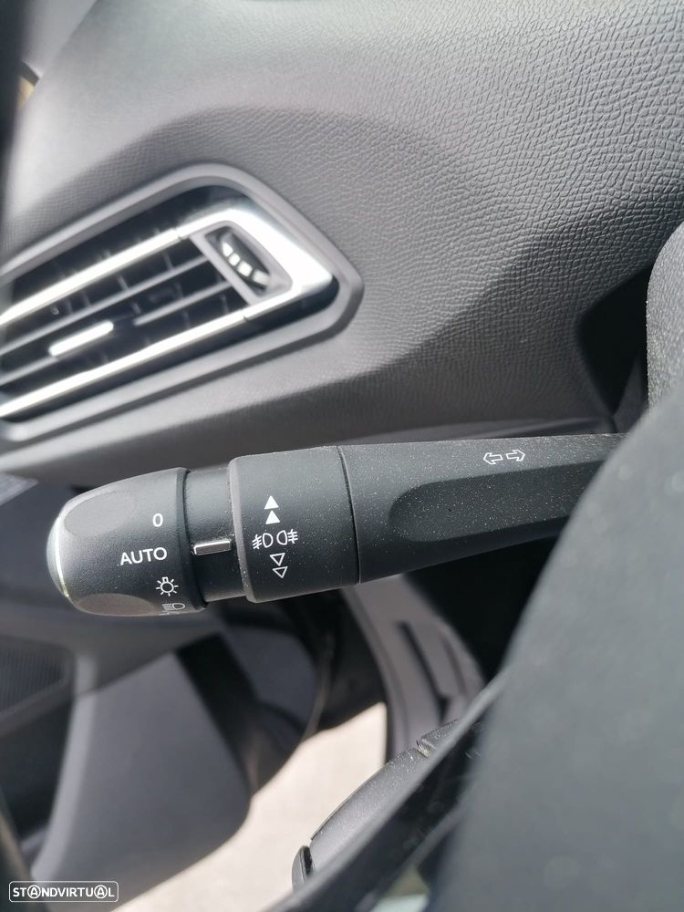 Peugeot 308 SW PureTech 130 Stop & Start Allure - 10