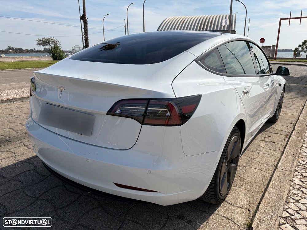 Tesla Model 3 Standard Range Plus RWD - 3