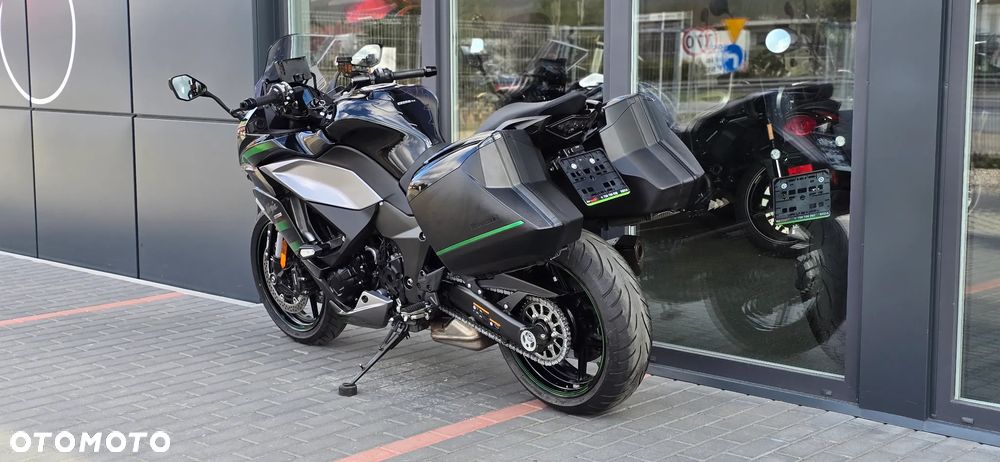 Kawasaki Ninja 1000 SX - 25