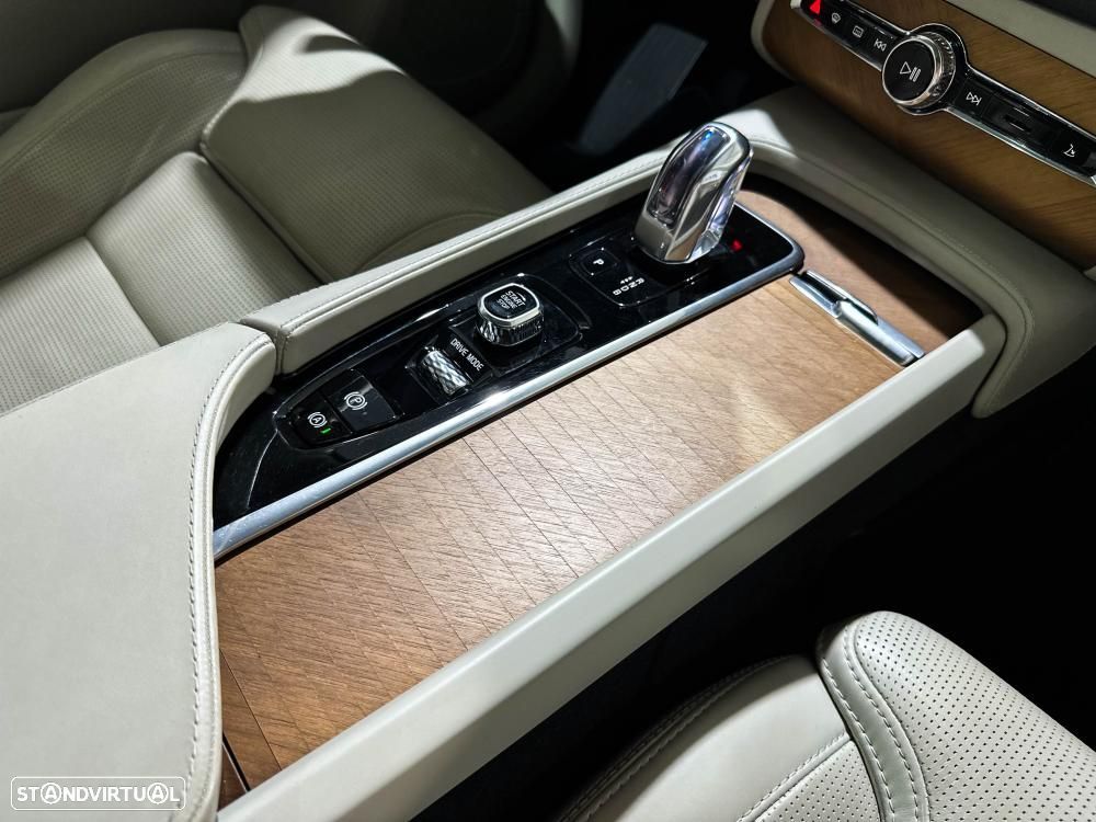 Volvo XC 90 T8 AWD Twin Engine Geartronic Inscription - 37