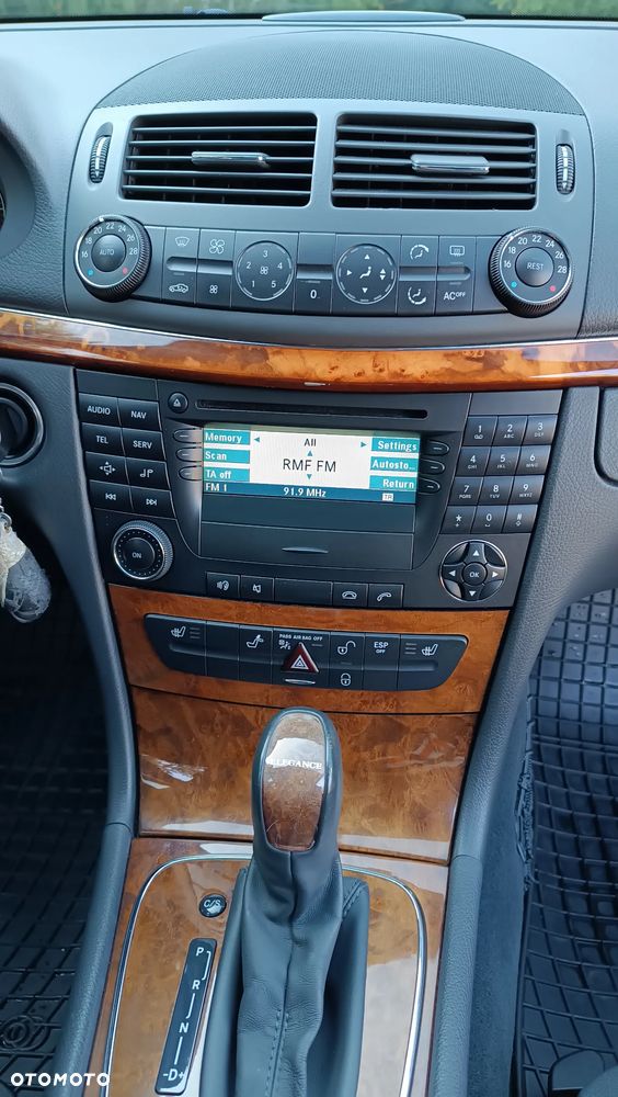 Mercedes-Benz Klasa E 200 Kompressor Automatik Elegance - 4