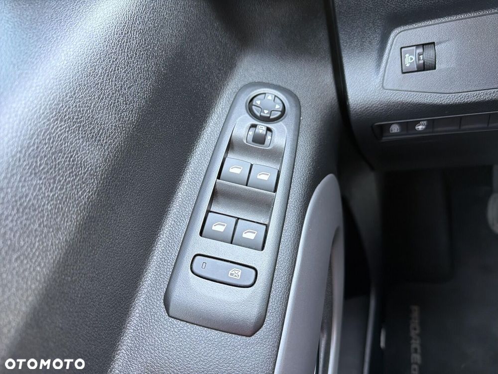 Toyota Proace City Verso Long 1.5 D-4D Family - 18