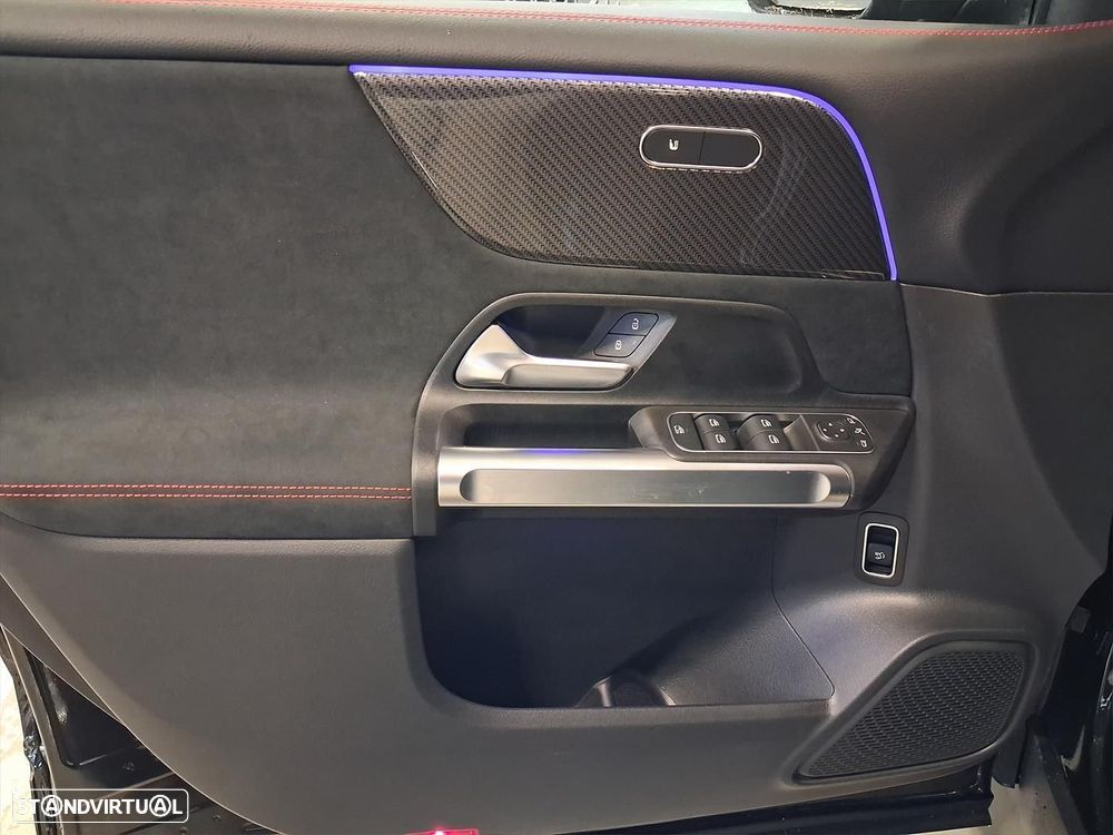 Mercedes-Benz GLB 180 d AMG Line - 10