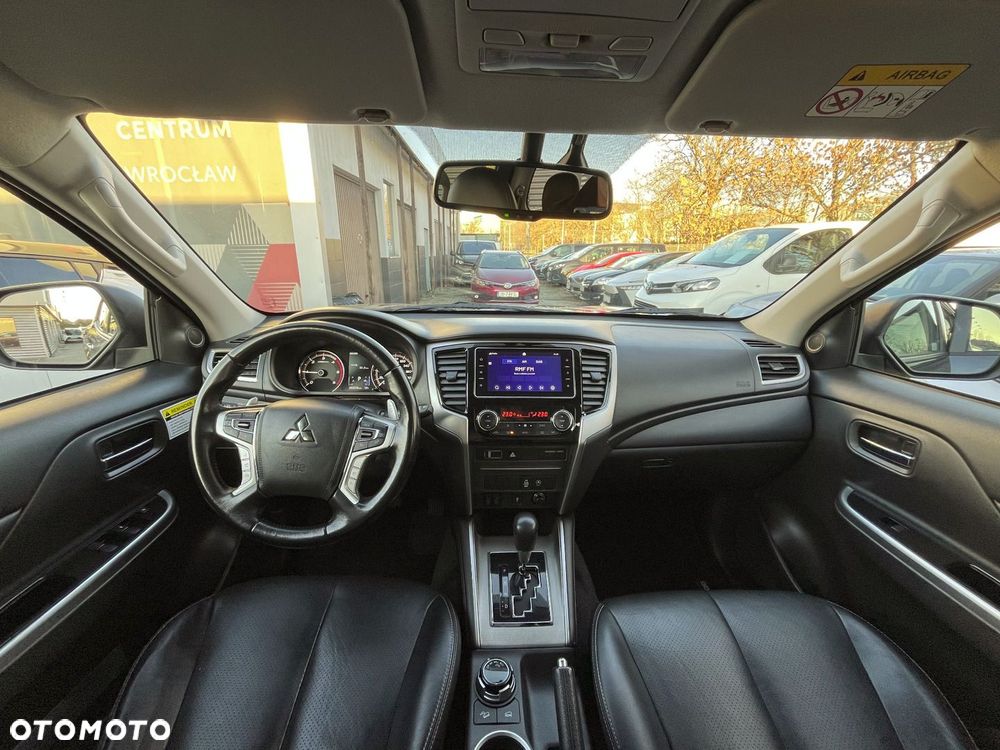 Mitsubishi L200 2.2 d DC Instyle Plus - 14