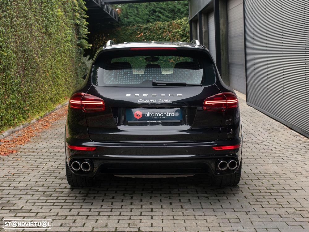 Porsche Cayenne Turbo Tiptronic S - 10