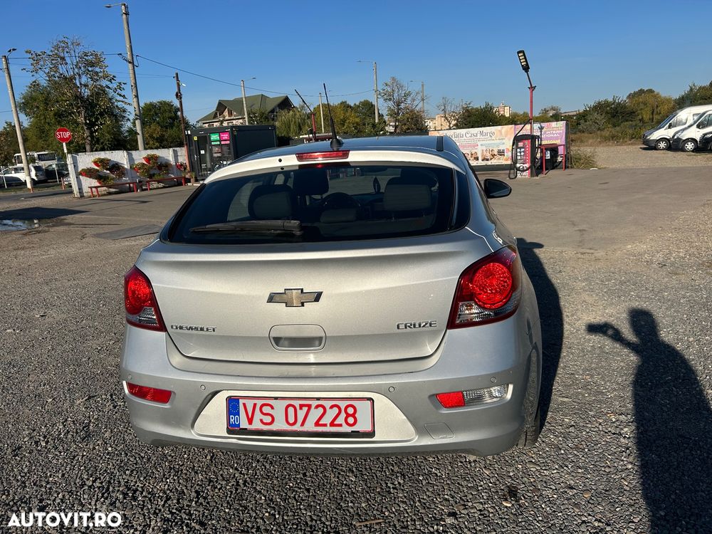 Chevrolet Cruze - 22
