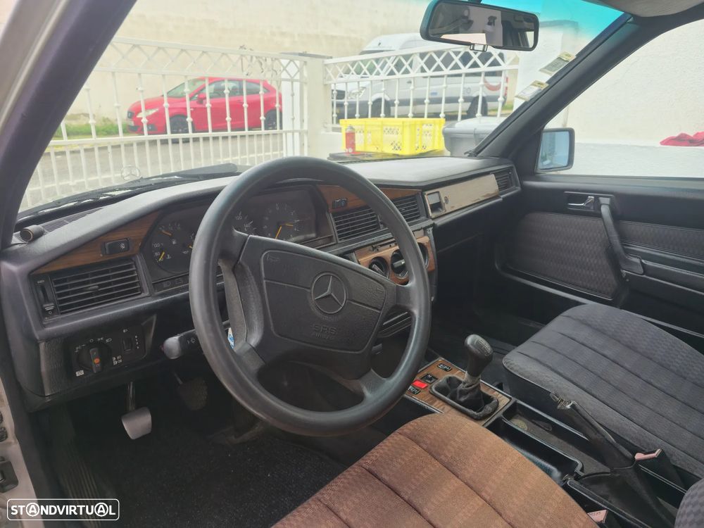 Mercedes-Benz W201 (1982-1993) 190 D 2.0 - 3