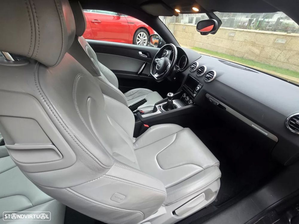 Audi TT Coupé 2.0 TDI quattro - 16