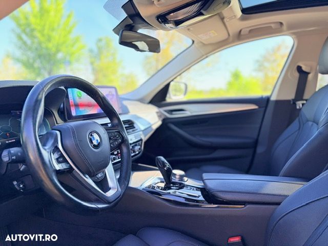 BMW Seria 5 520d AT MHEV - 25