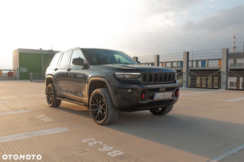 Jeep Grand Cherokee - 15