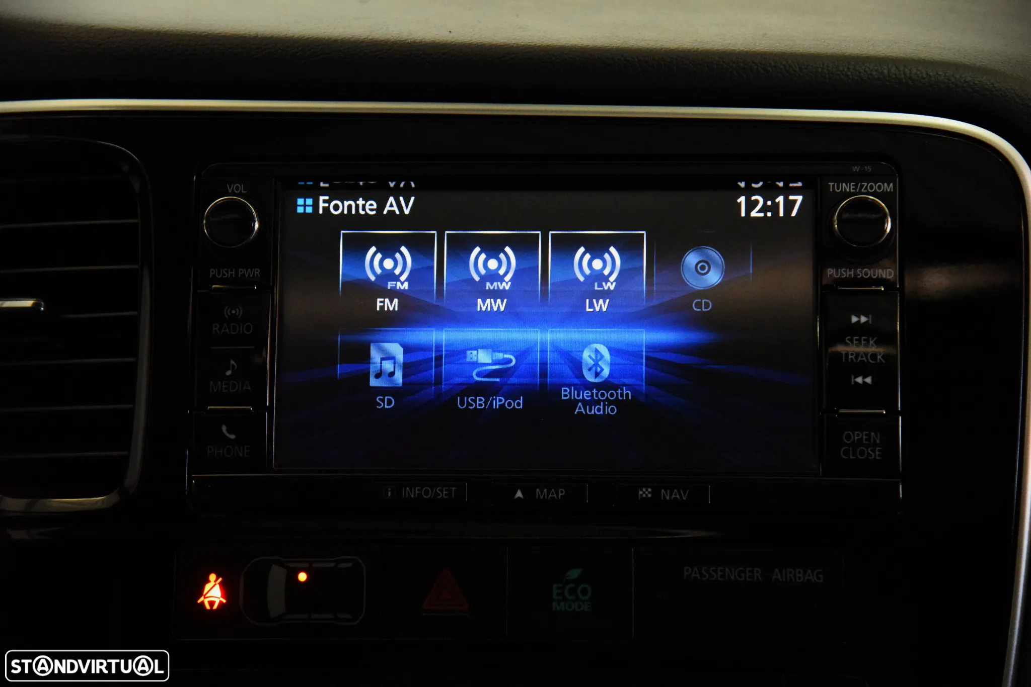 Mitsubishi Outlander 2.2 DI-D Intense+ - 21