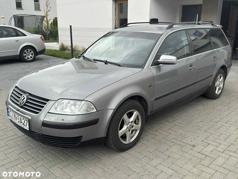 Volkswagen Passat 1.9 TDI Basis - 1