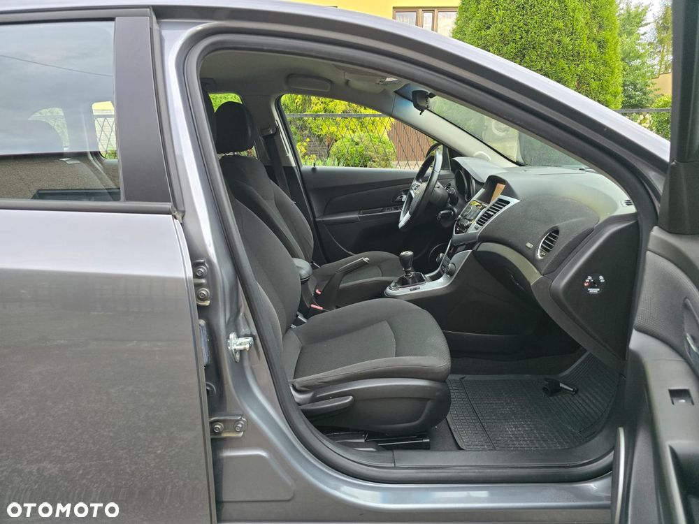 Chevrolet Cruze 1.7TD LT+ - 27