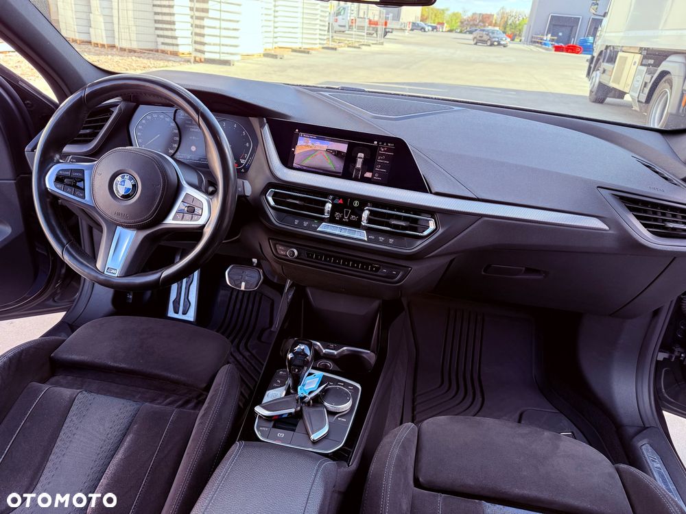 BMW Seria 1 118i M Sport - 25