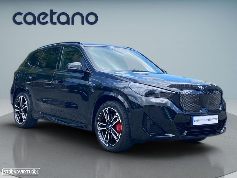 BMW iX1 eDrive20 Pack Desportivo M Pro - 24