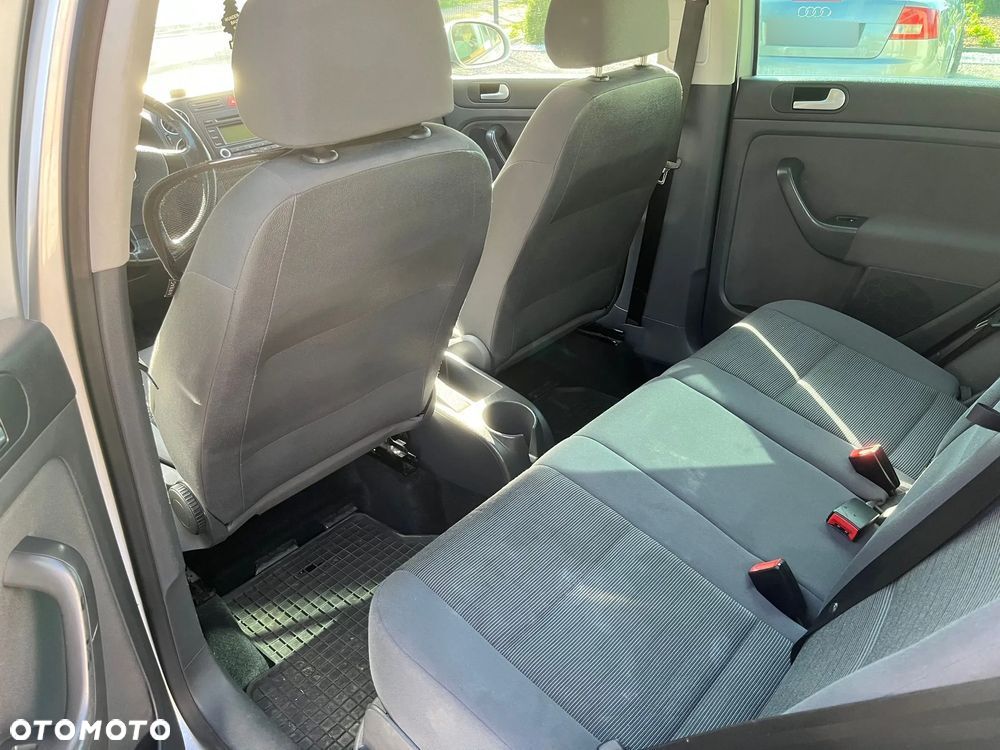 Volkswagen Golf Plus - 10